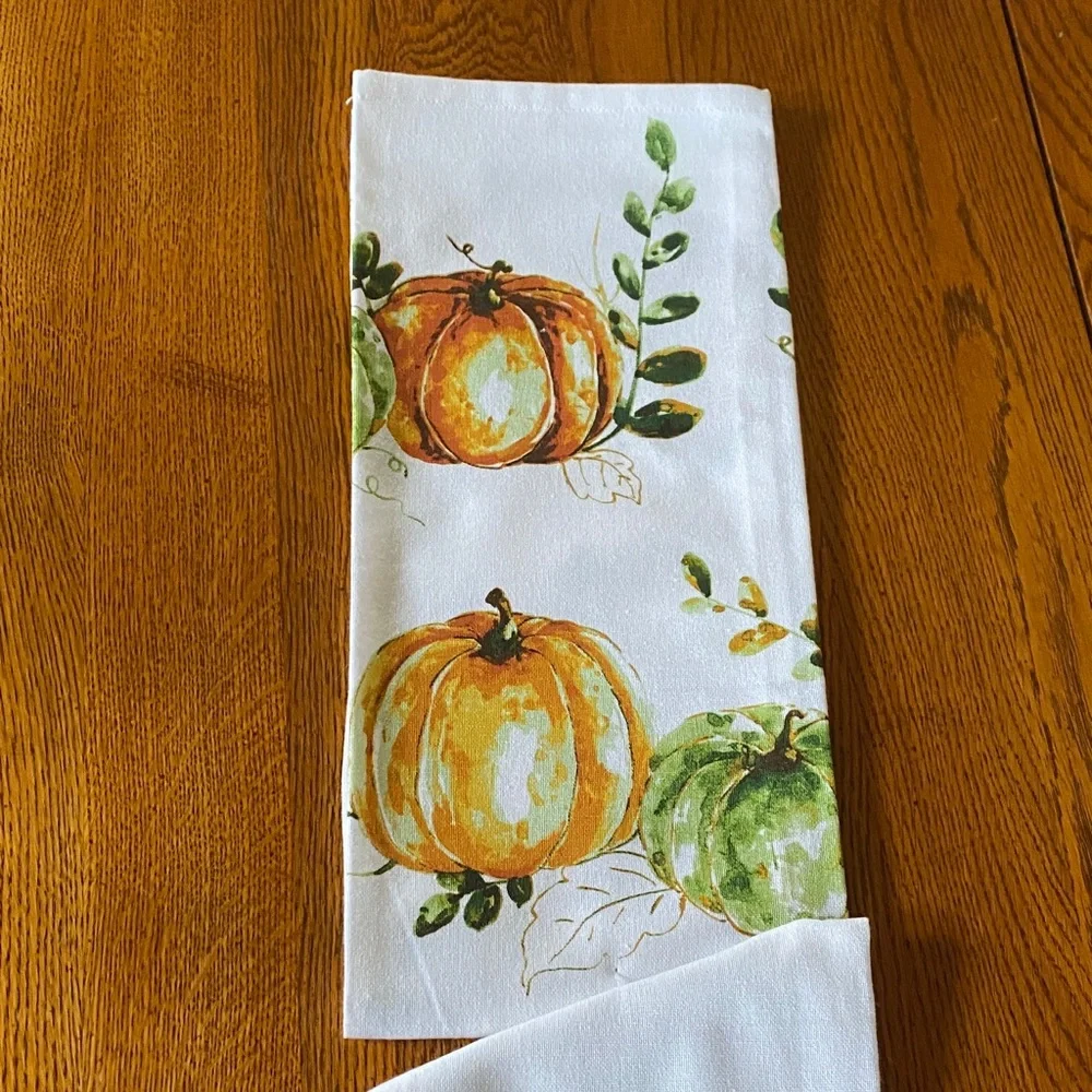 Kitchen Pumpkin Print Cotton Tea Towel - White with Orange & Green Pumpkins
